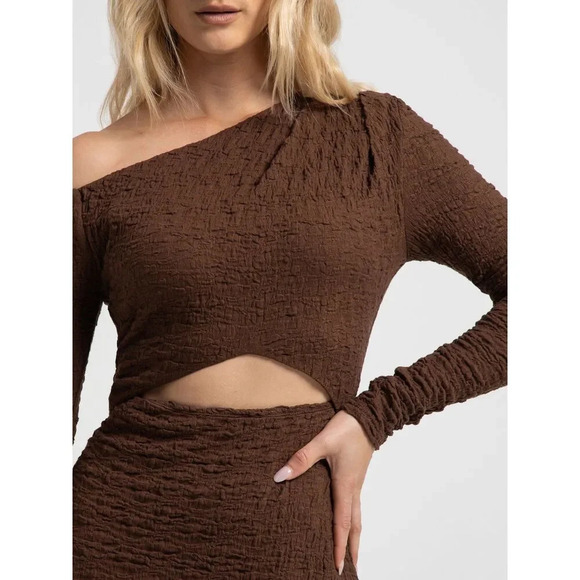 Sovere Overcast Cutout Maxi Dress - Picture 3 of 16